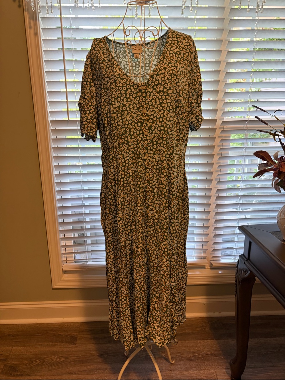 Ava + Viv Floral Midi Dress